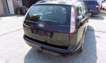 Ford Focus 1.8 i Titanium