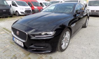 Jaguar XE 