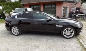 Jaguar XE 